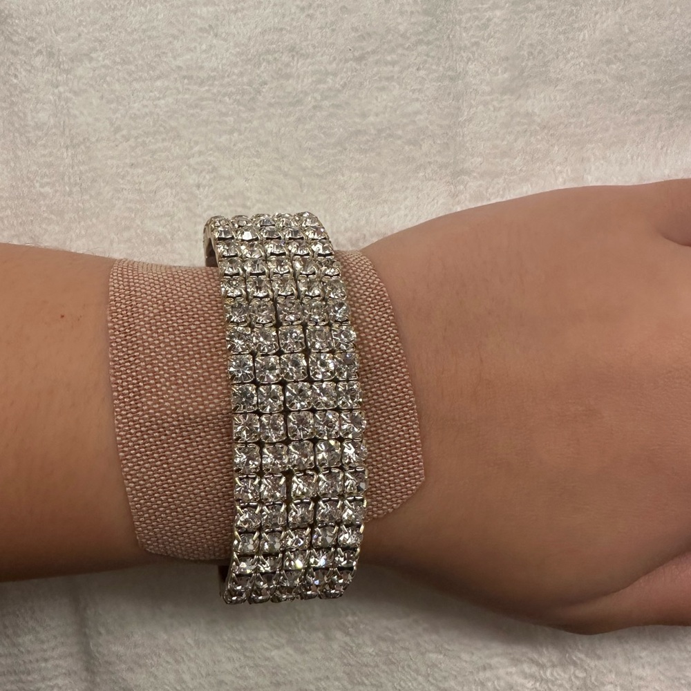 Chunky silver artificial diamond bracelet